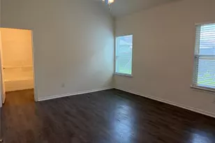 2237 Diamond Dr, Grand Prairie, TX 75051 - Photo 14