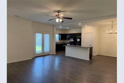 2237 Diamond Drive, Grand Prairie, TX 75051 - Photo 4