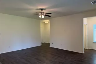 2237 Diamond Dr, Grand Prairie, TX 75051 - Photo 12