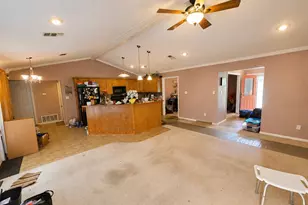 305 Bob White St, Pittsburg, TX 75686 - Photo 6