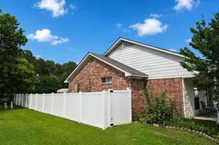 305 Bob White St, Pittsburg, TX 75686 - Photo 2
