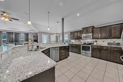 11209 Beechgrove Court, Fort Worth, TX 76140 - Photo 10