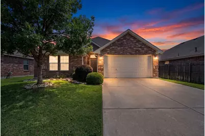 11209 Beechgrove Court, Fort Worth, TX 76140 - Photo 2