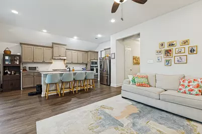 815 Wolf Springs Road, Ferris, TX 75125 - Photo 4