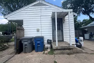 8810 Eldon Dr, Dallas, TX 75217 - Photo 24