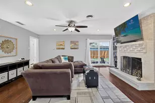 9834 Windledge Dr, Dallas, TX 75238 - Photo 14
