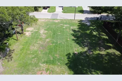 563 E Long Street, Stephenville, TX 76401 - Photo 1