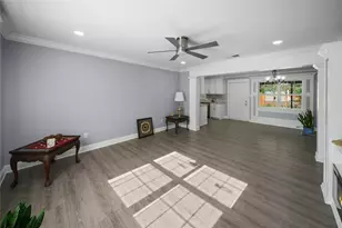 309 Gray St, Henderson, TX 75652 - Photo 6