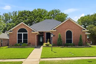 2741 Fox Glenn Ct, Hurst, TX 76054 - Photo 1