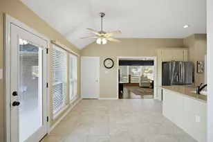 2741 Fox Glenn Ct, Hurst, TX 76054 - Photo 16