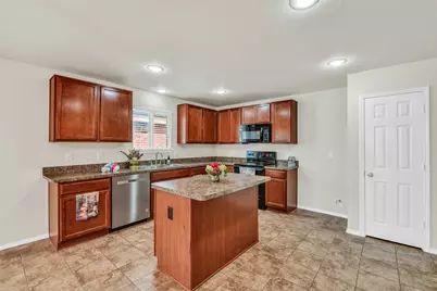 803 Underhill Drive, Arlington, TX 76002 - Photo 10