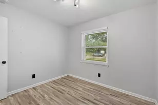 1614 N Yale Dr, Garland, TX 75042 - Photo 14