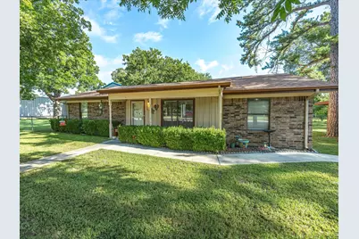 309 Greathouse Street, Bridgeport, TX 76426 - Photo 2