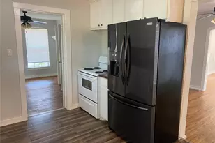 403 Marshall St, Sanger, TX 76266 - Photo 4