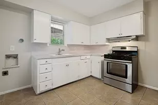 219 Harman St, Duncanville, TX 75116 - Photo 12