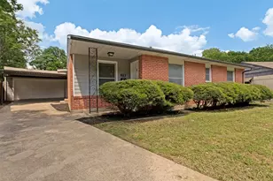 219 Harman St, Duncanville, TX 75116 - Photo 2