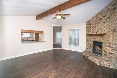 2019 W Nathan Lowe Road, Arlington, TX 76017 - Photo 4