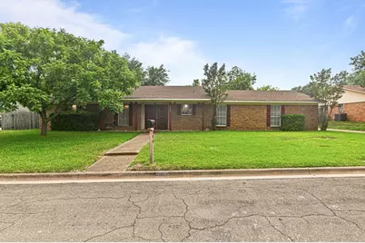 505 Pinewood Lane, Hewitt, TX 76643 - Photo 1