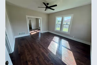 217 Dunlap, Italy, TX 76651 - Photo 4