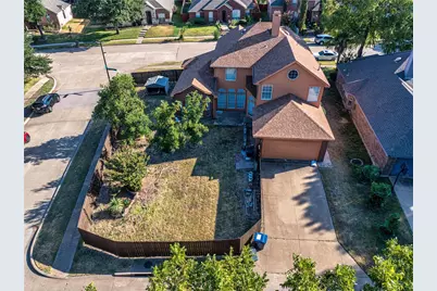 2702 Crosslands Drive, Garland, TX 75040 - Photo 4