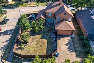 2702 Crosslands Dr, Garland, TX 75040 - Photo 4
