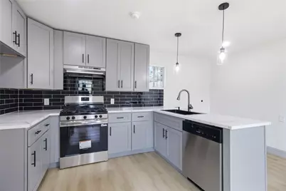 2033 Redman Circle, Dallas, TX 75223 - Photo 8