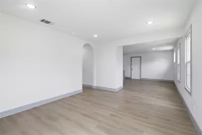 2033 Redman Circle, Dallas, TX 75223 - Photo 6