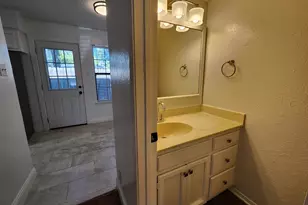 716 W Mulberry St, Denton, TX 76201 - Photo 8