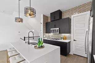 723 W 10th St, Dallas, TX 75208 - Photo 6