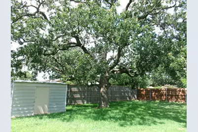 1610 Toplea Drive, Euless, TX 76040 - Photo 4