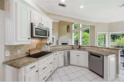 5527 Hunterwood Lane, Arlington, TX 76017 - Photo 12