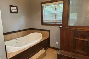 410 N Lakeview Dr, Lake Dallas, TX 75065 - Photo 10
