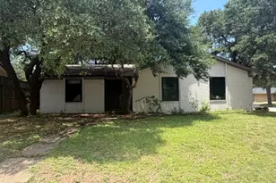 5433 Kings Mnr Dr, Lake Dallas, TX 75065 - Photo 1
