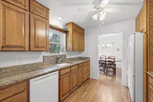 3620 Dorchester Dr, Bedford, TX 76021 - Photo 16