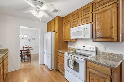 3620 Dorchester Drive, Bedford, TX 76021 - Photo 16