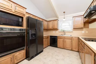1710 Park Hill Drive, Arlington, TX 76012 - Photo 12