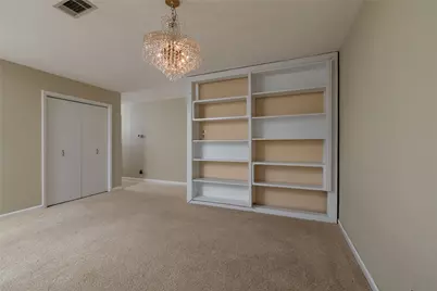 1710 Park Hill Drive, Arlington, TX 76012 - Photo 10