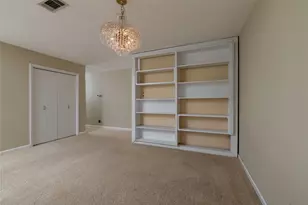 1710 Park Hill Dr, Arlington, TX 76012 - Photo 10