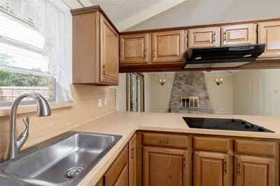 1710 Park Hill Drive, Arlington, TX 76012 - Photo 16