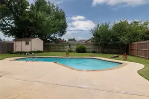 1710 Park Hill Dr, Arlington, TX 76012 - Photo 32