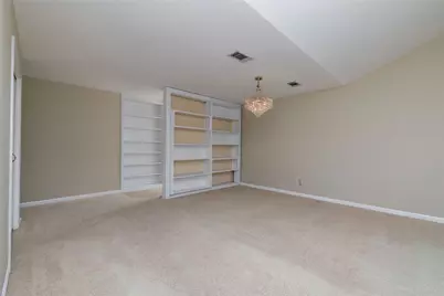 1710 Park Hill Drive, Arlington, TX 76012 - Photo 10