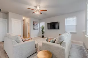 2068 Buffalo Hill Dr, Mesquite, TX 75149 - Photo 4