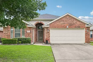 137 Tomahawk Dr, Greenville, TX 75402 - Photo 1
