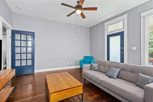301 S Edgefield Ave, Dallas, TX 75208 - Photo 12