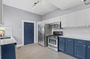 301 S Edgefield Ave, Dallas, TX 75208 - Photo 24