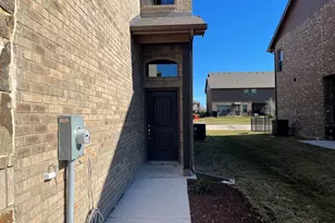 6810 Jade Dr, Greenville, TX 75402 - Photo 2
