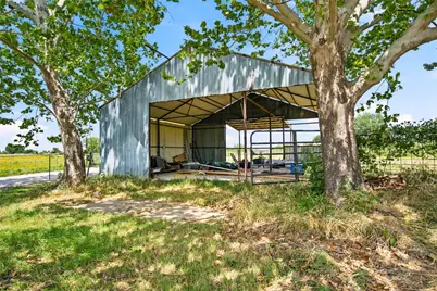 1017 County Road 4699, Boyd, TX 76023 - Photo 32
