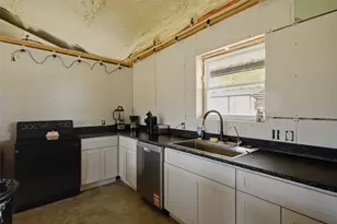 1017 Co Rd 4699, Boyd, TX 76023 - Photo 22