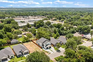 132 Cottonwood St, Fort Worth, TX 76111 - Photo 38