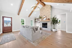 301 Grace Ln, Athens, TX 75751 - Photo 1